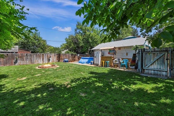 523-5th-ave-s-nampa-id-83651-516DA890C7-EAFF-D4B7-2BF4-0AEB4D7963CD.jpg