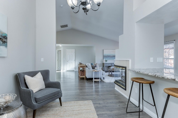 12274-w-driftwood-dr-boise-id-83713-335F2E2BD3-A97B-3CE2-13D1-8311EA62C3C6.jpg