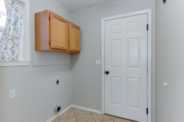 12274-w-driftwood-dr-boise-id-83713-44541F0712-7823-2A60-241D-AEBE42E1705D.jpg