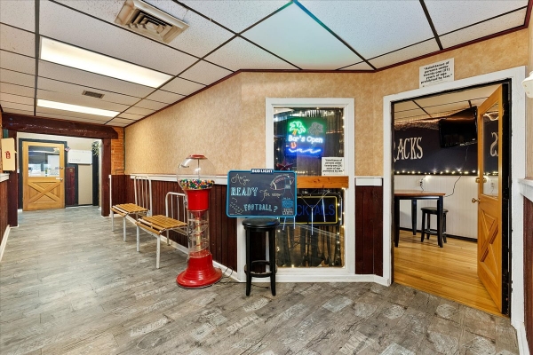 109-n-main-st-cascade-id-83611-261F14BE42-E9DC-966B-94F5-0B604F52F6DE.jpg