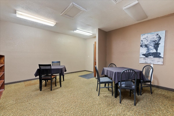 109-n-main-st-cascade-id-83611-47290C42E7-56A7-5137-9541-C4A1FC16BC93.jpg