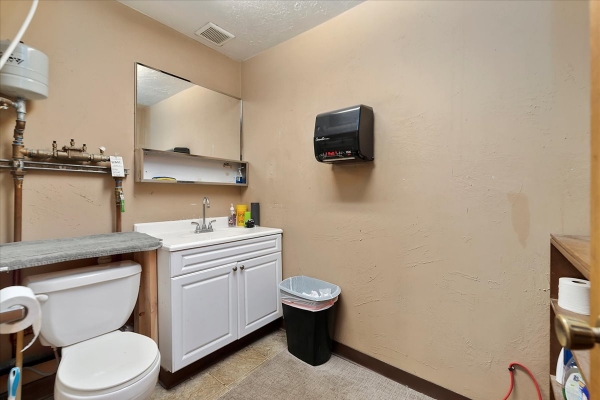 2310-s-empire-way-boise-id-83709-322C182812-F437-107D-F413-9D711346FB2C.jpg