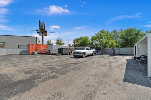 2310-s-empire-way-boise-id-83709-506C5BB9C9-42D7-D4B9-E7C0-276A139121E1.jpg