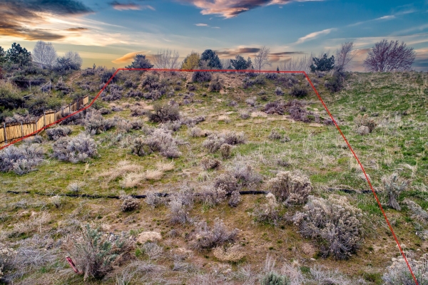 1088-e-braemere-rd-boise-id-83702-28B726DC48-767F-4B18-7E8B-97BA9CA14769.jpg