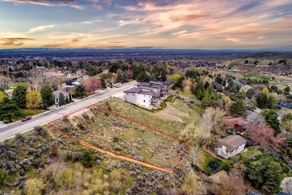 1088-e-braemere-rd-boise-id-83702-295A7B076F-E3F6-642D-AB26-A3A695AF580A.jpg