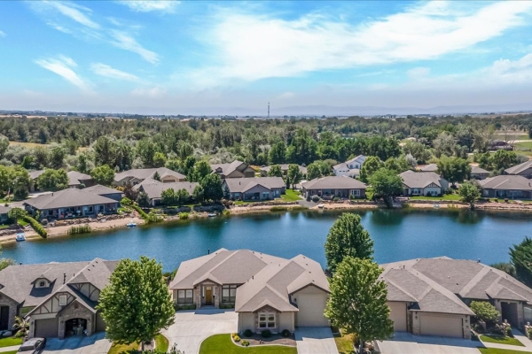 44-12125-w-pinewood-river-ln-star-id-83669-1F3C5800C-8000-CB5C-C26C-D59264EC91FE.jpg