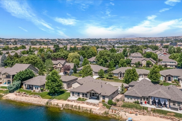 49-12125-w-pinewood-river-ln-star-id-83669-1B006D31B-37F7-5560-F9A3-53E4FC656FA1.jpg