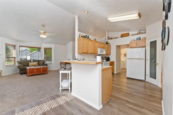 12412-w-camas-dr-boise-id-83709-3332A20692-E25D-E55B-5E42-24A45C3DEE78.jpg