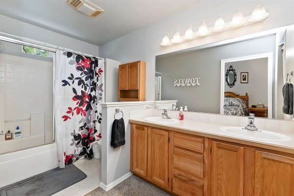12412-w-camas-dr-boise-id-83709-45A1E9A3BA-7528-45DA-2B23-98E3212AAB3D.jpg