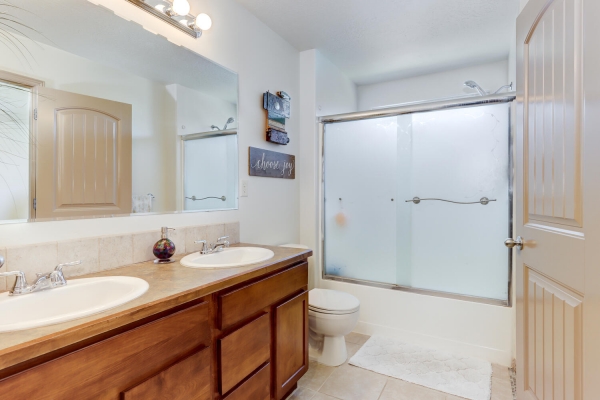12408-w-murchison-st-boise-id-83709-388DD7A492-60B5-182E-F56F-F431B53E3548.jpg