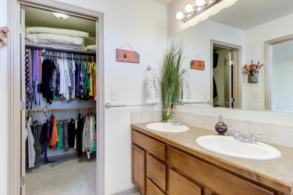 12408-w-murchison-st-boise-id-83709-390298D027-00A8-47B8-33EC-3256FE89DD76.jpg