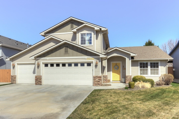 12408-w-murchison-st-boise-id-83709-main-17F388563-18C2-5646-65B0-A452E3DF4326.jpg