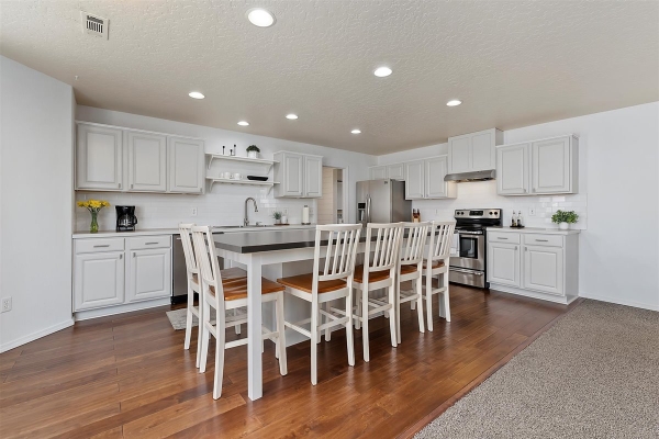 9738-w-lillywood-dr-boise-id-83709-34D0897820-DB72-4C0D-C0CB-46D6B0DDEA98.jpg