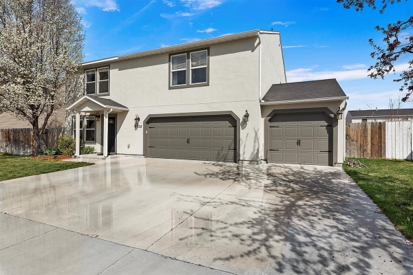 9738-w-lillywood-dr-boise-id-83709-6370547E85-2E3A-33C6-DB0B-D39CBEF47806.jpg