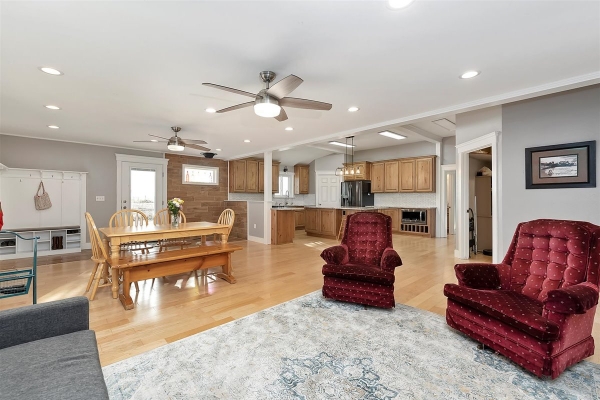 18807-upper-pleasant-ridge-rd-caldwell-277973772F-A818-2BCC-6C36-CC67141093AA.jpg