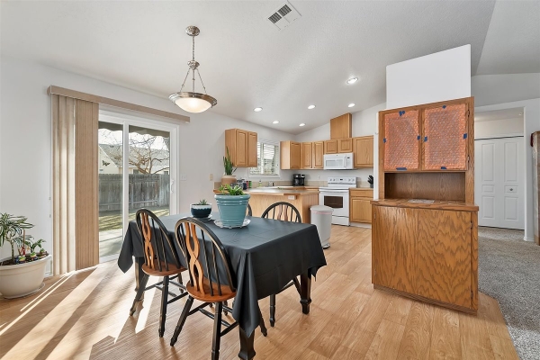 6419-e-crestley-dr-nampa-id-83687-32CC4A1361-CB3F-CE8B-9611-12CD9A2DB02C.jpg