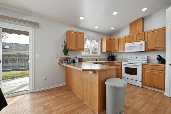 6419-e-crestley-dr-nampa-id-83687-353A14F52B-1E4D-364B-4D8D-6BF668EDB4A6.jpg